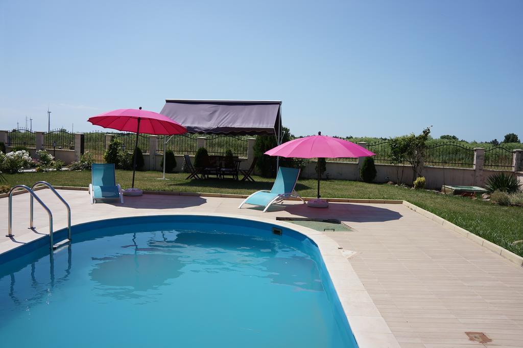 Guest House Golden Flake 4Km From Bolata Beach Bŭlgarevo Exterior foto