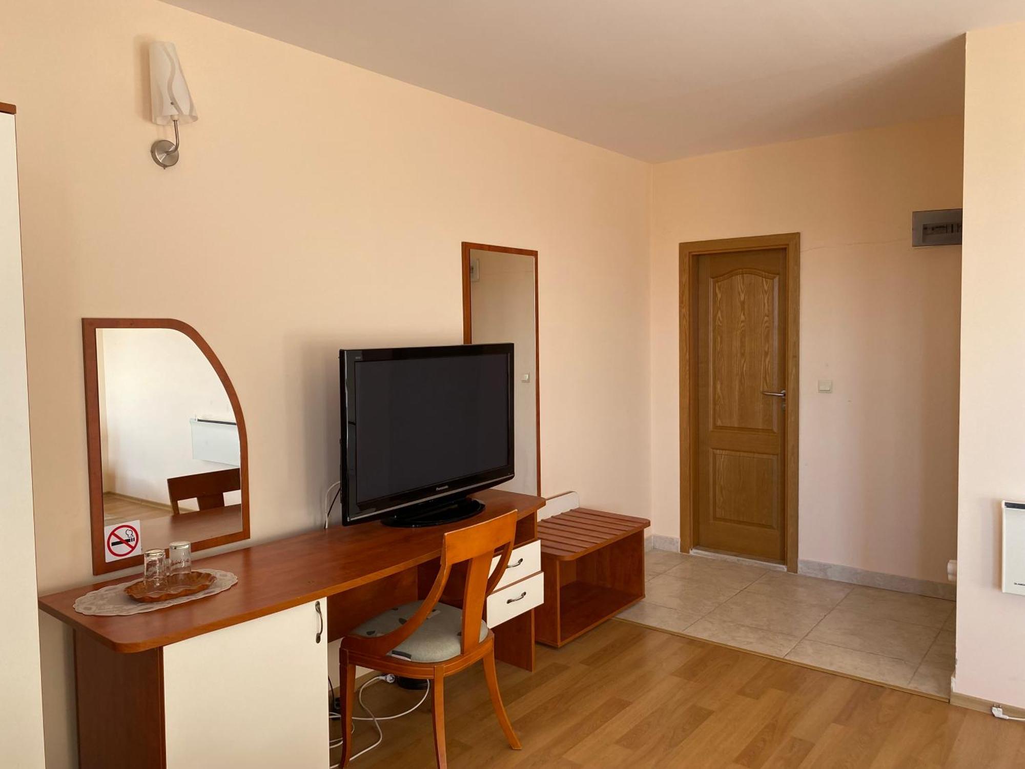 Guest House Golden Flake 4Km From Bolata Beach Bŭlgarevo Exterior foto