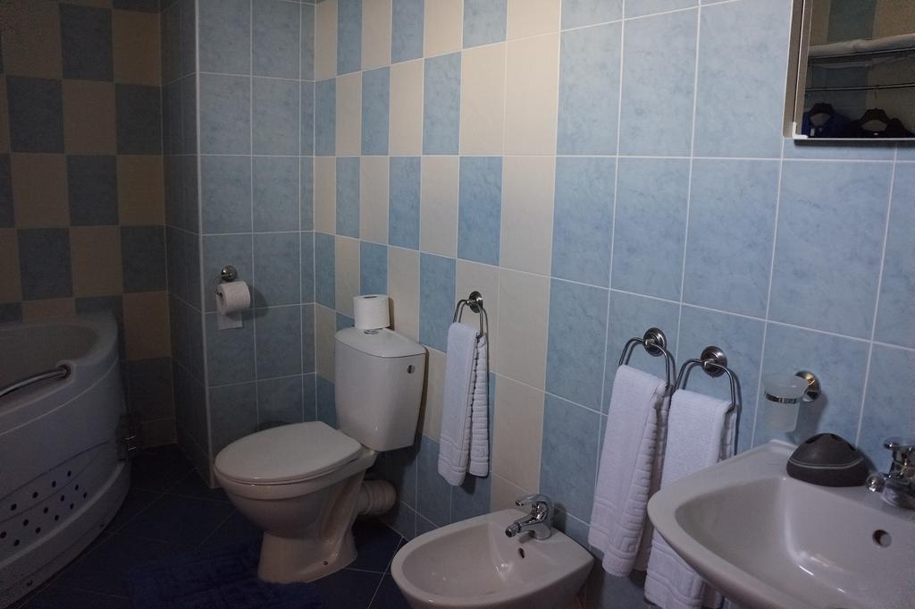 Guest House Golden Flake 4Km From Bolata Beach Bŭlgarevo Exterior foto